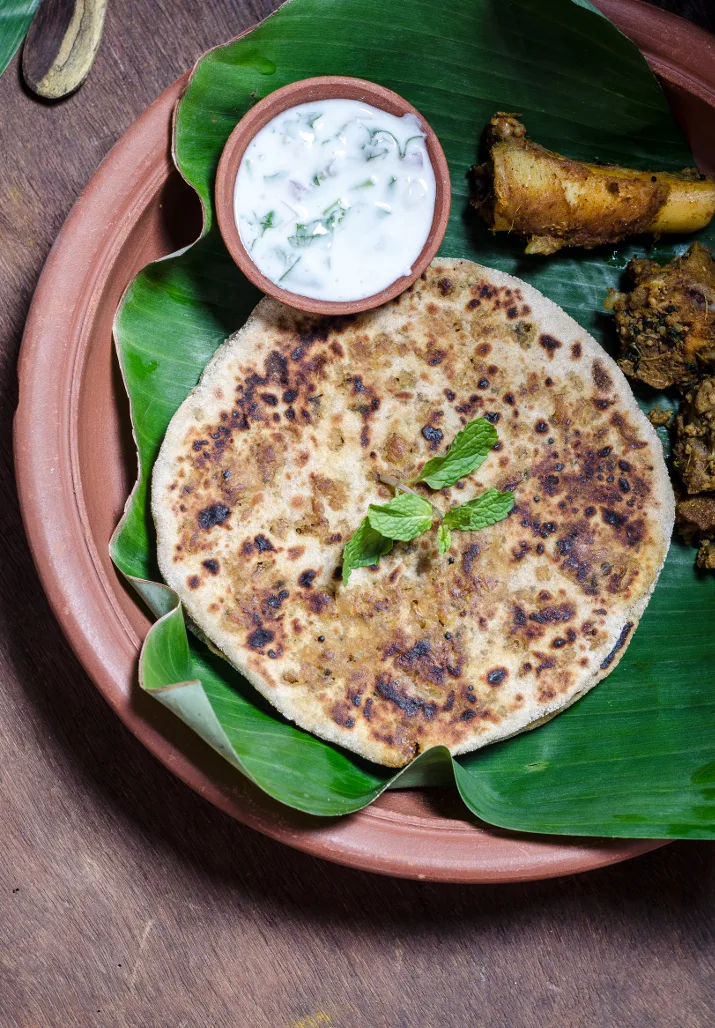 Keema paratha with raita